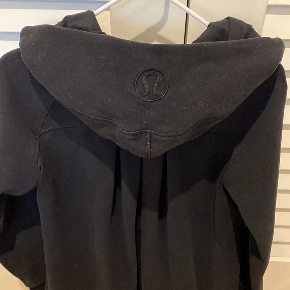 Lululemon Jacket - Picture 5 of 7